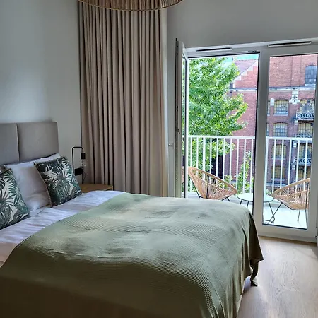 Plac Wolnosci 6 Apartman Poznań