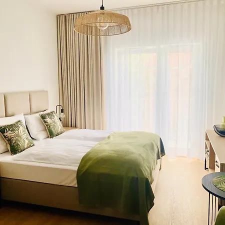Plac Wolnosci 6 Apartment