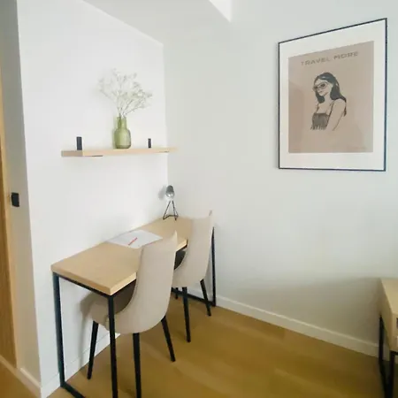 Апартаменти Plac Wolnosci 6 Познань